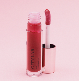 Lip Gloss In store experience