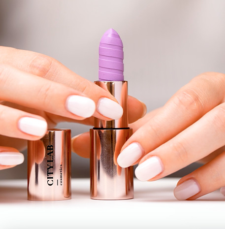 Lipstick rearrangement (in-store experience)