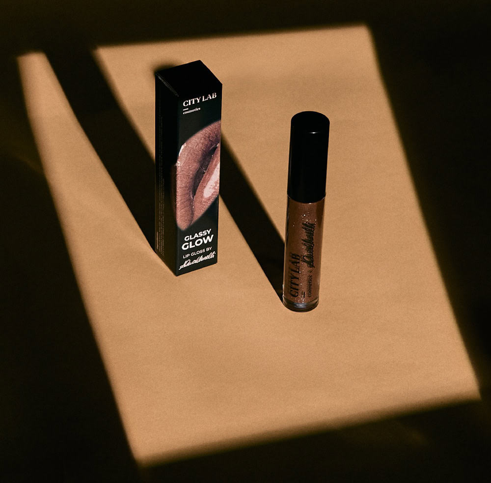 Lip Gloss Glassy Glow con Olio di Canapa